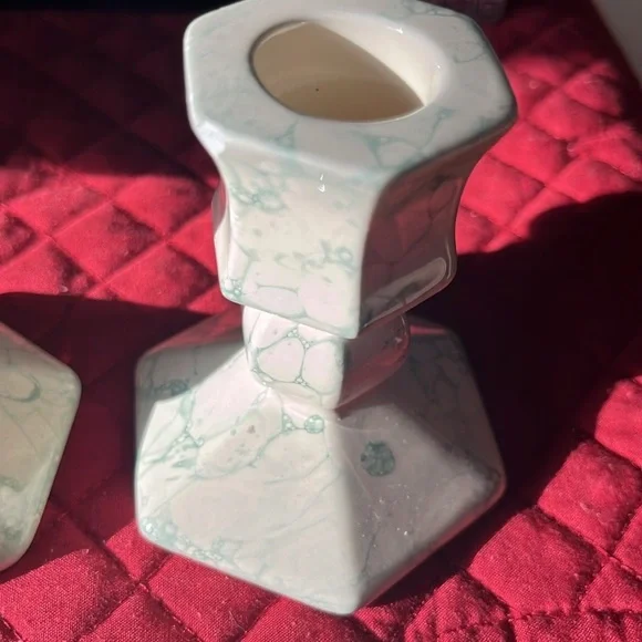PartyLite Terrazzo P0591 cream and green marbled taper candlestick holder set - Picture 4 of 8
